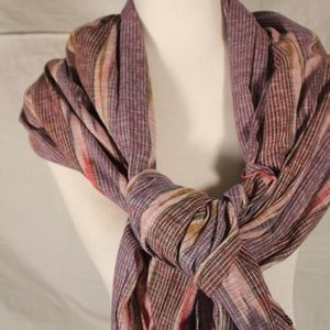 Large light pink wrap with geometric design, 40x74